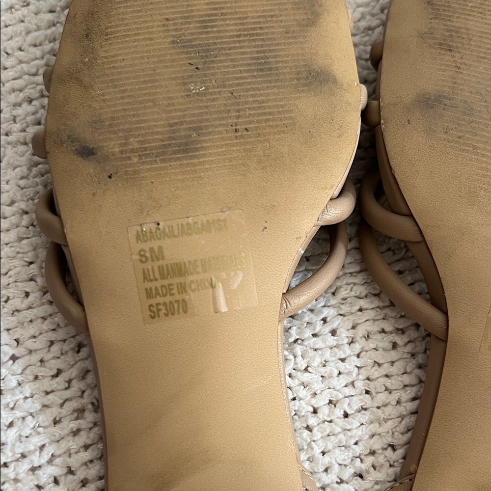 Steve Madden Abigail Sandals in Tan - Picture 5 of 7